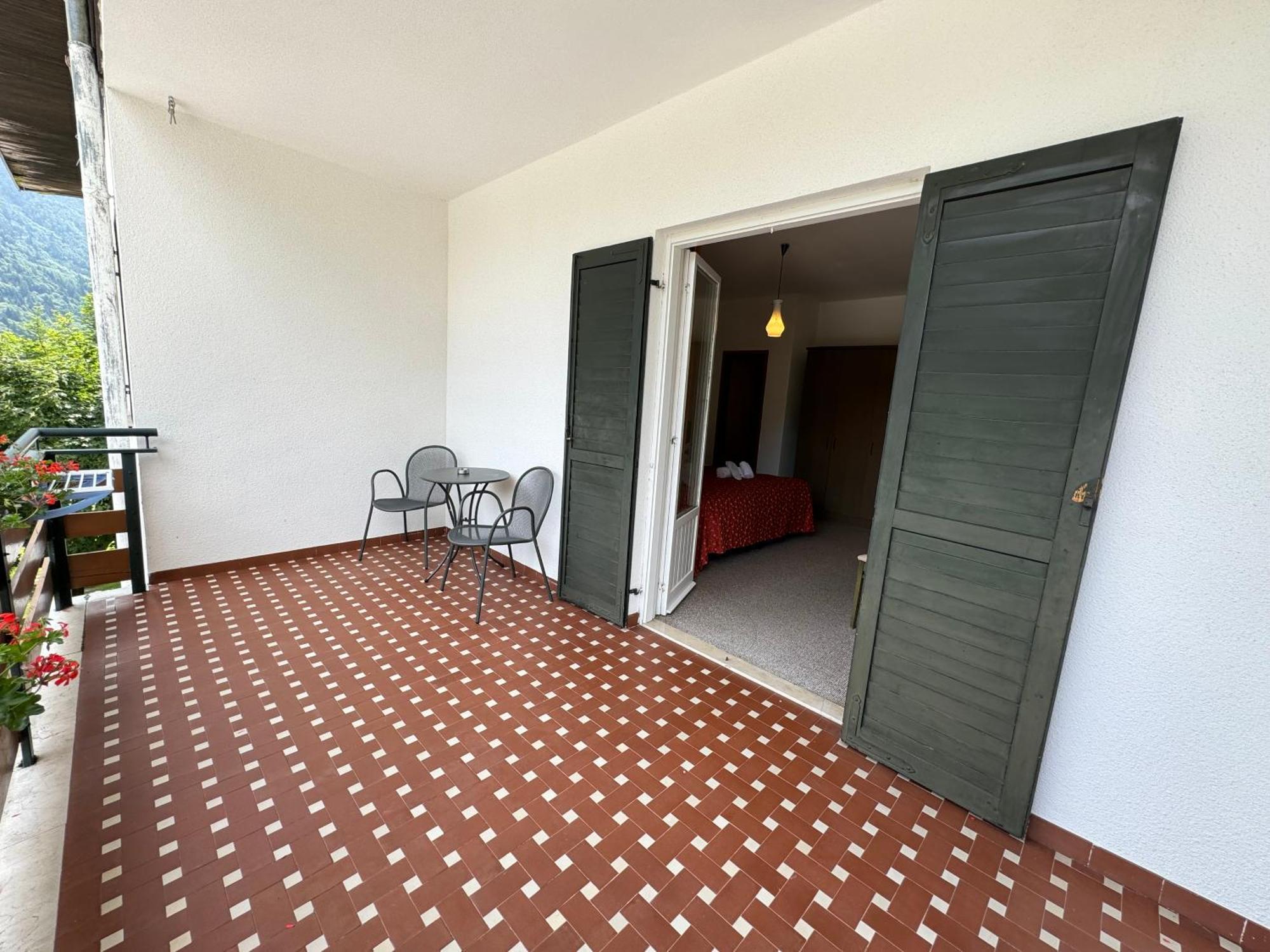 Garden Hotel Bellariva Molveno Phòng bức ảnh