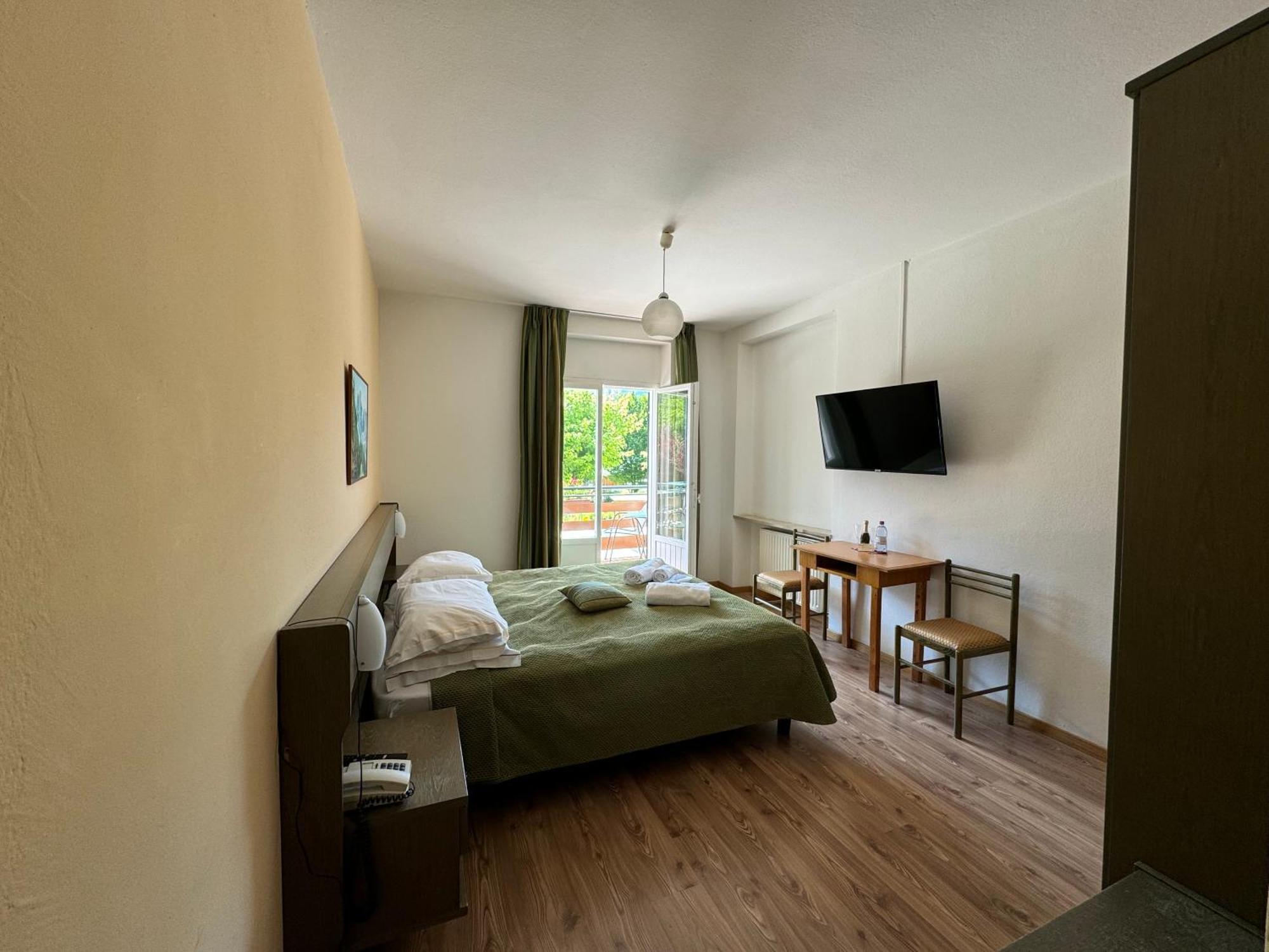 Garden Hotel Bellariva Molveno Phòng bức ảnh